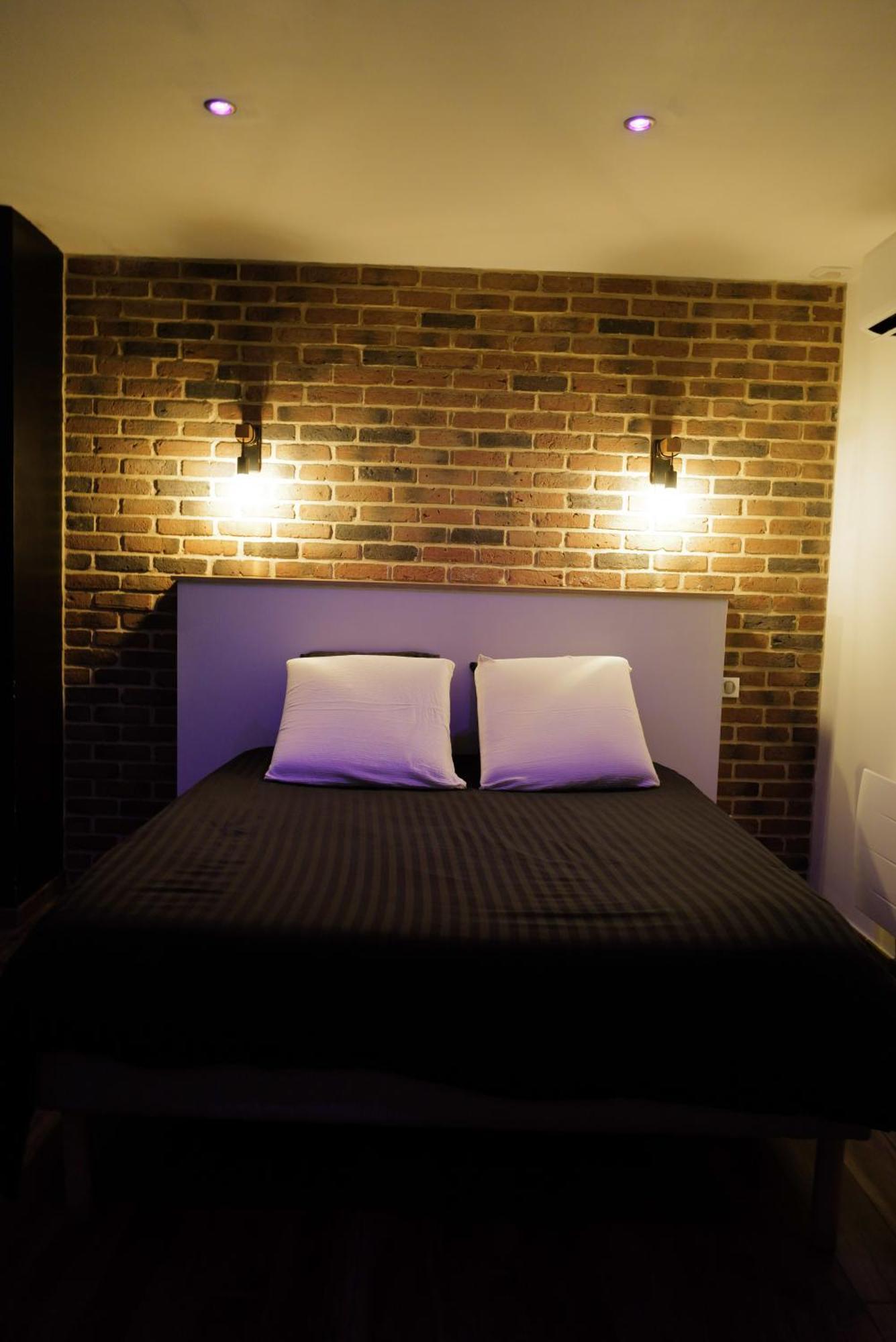 Chambre Romantique Avec Spa Privatif Ferriere-la-Grande Exterior foto